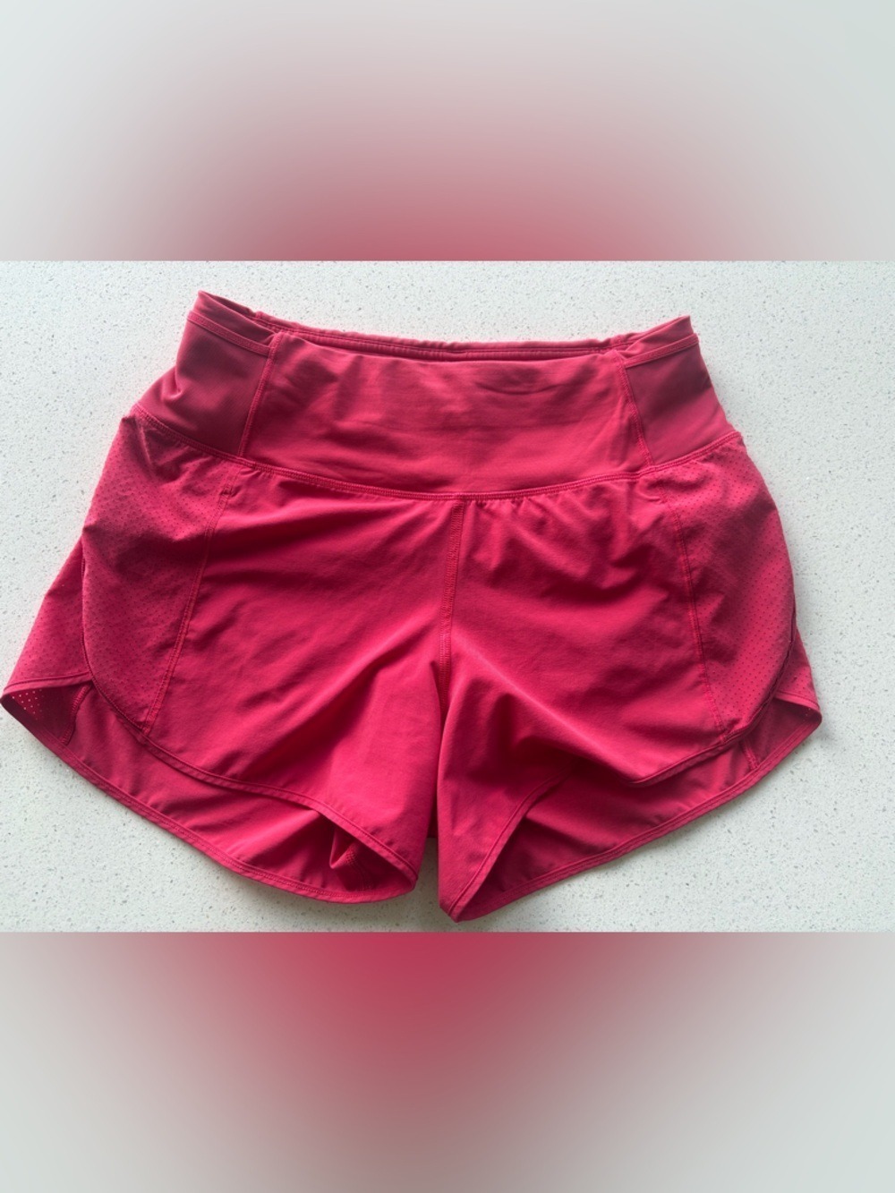 Lululemon woman’s hotty hot Shorts